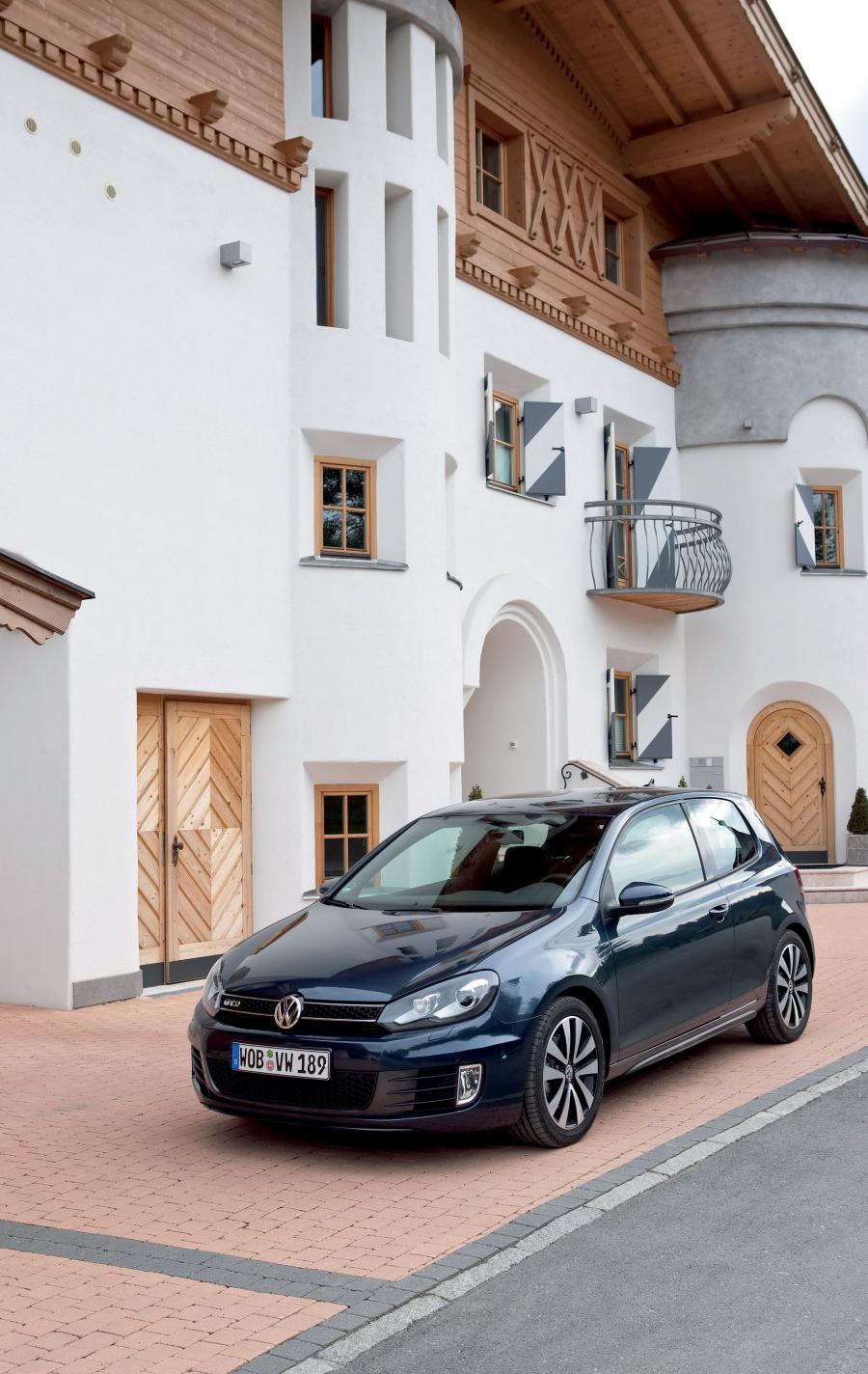  Volkswagen Golf GTD 2011 года  (фото 5 из 35)